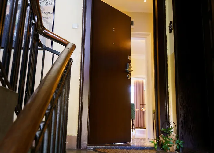 Апартамент Memoir By Sofiaspot - Central, Metro To Airport