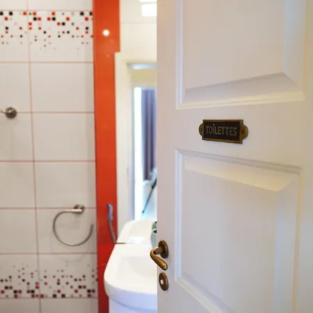 Memoir By Sofiaspot - Central, Metro To Airport * 소피아
