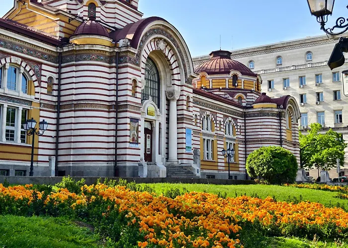 Memoir By Sofiaspot - Central, Metro To Airport *