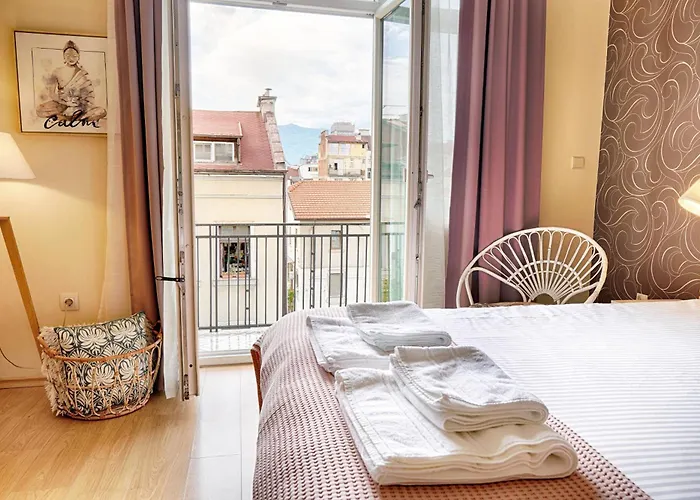 Memoir By Sofiaspot - Central, Metro To Airport Lejlighed Sofia