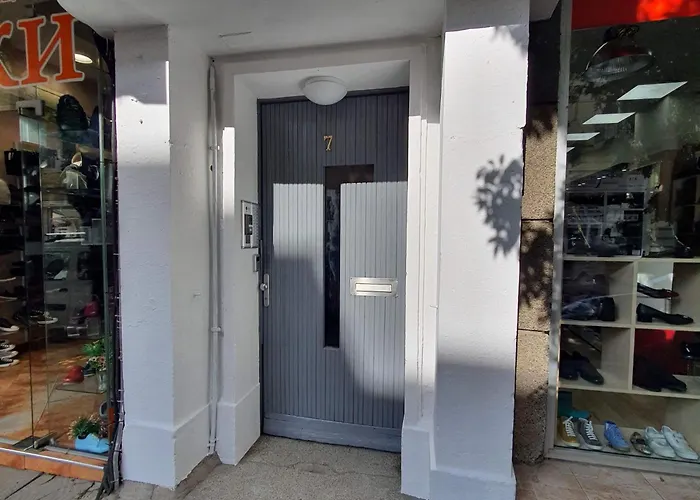 Memoir By Sofiaspot - Central, Metro To Airport * Sofia