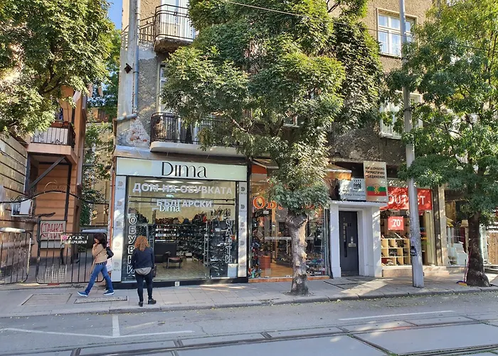 Memoir By Sofiaspot - Central, Metro To Airport Appartement